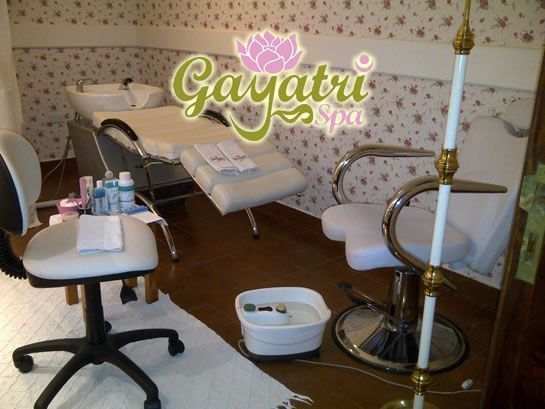 1004gayatrispaposadas